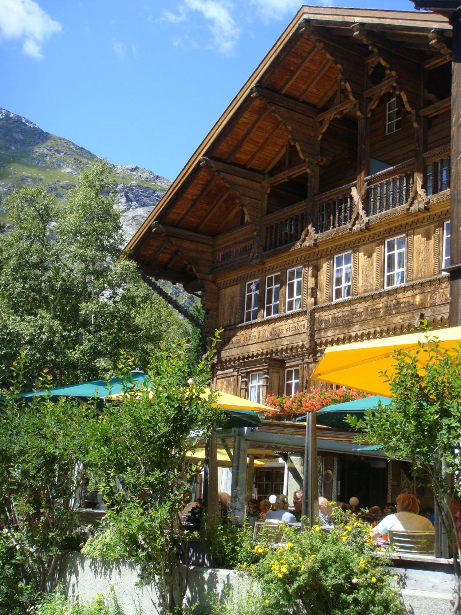 Schweizerhaus Swiss Quality Hotel Maloja Exterior photo